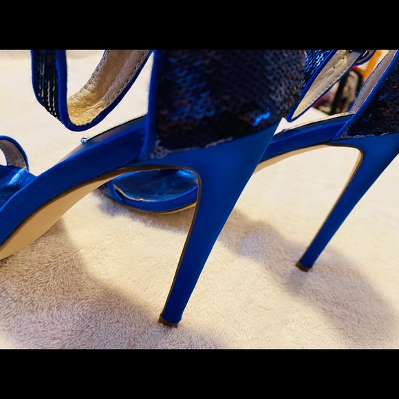 Almost New Super Glamorous Heels By CAPE ROBBIN - Heel Height 5” - box 42 - Picture 5 of 9